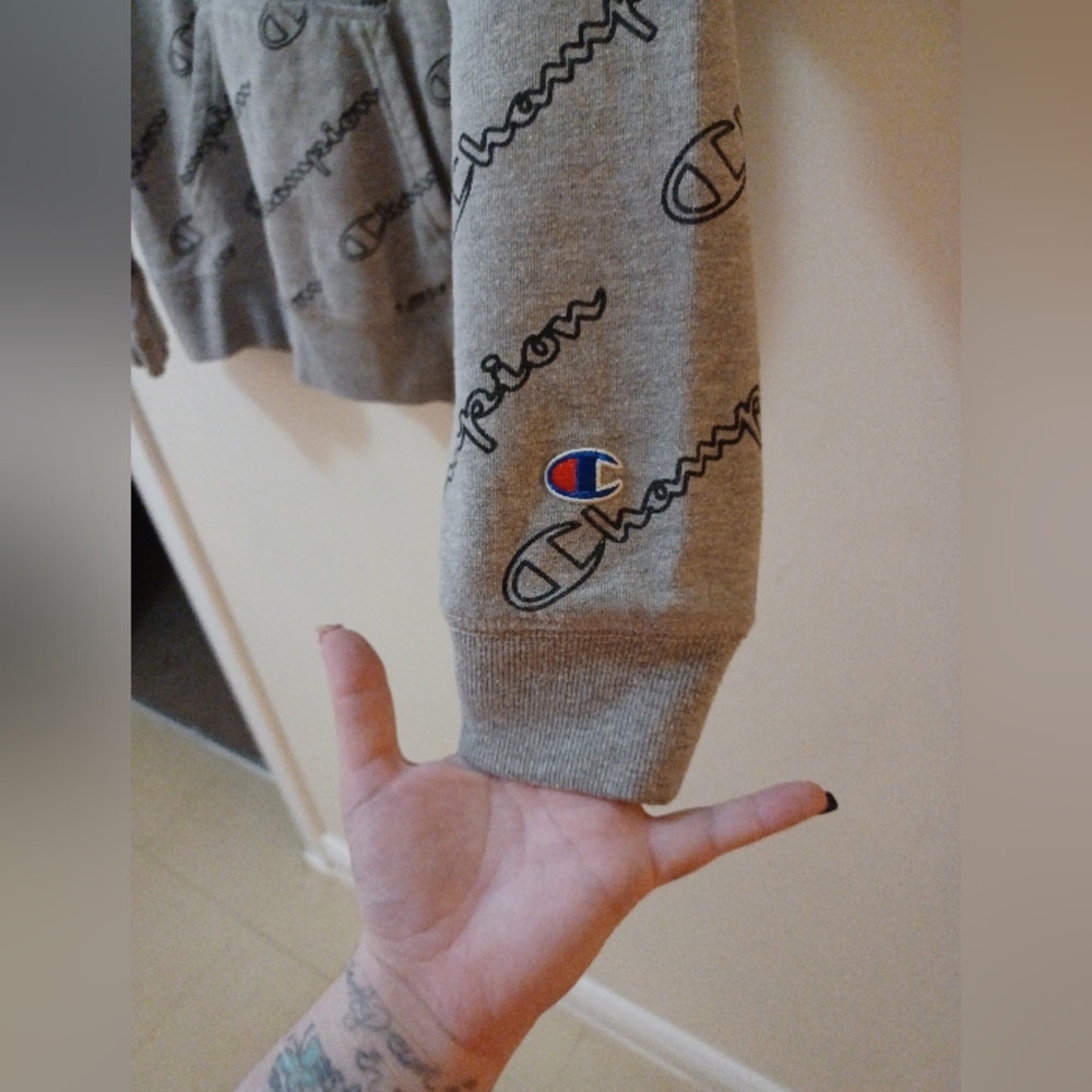 Champion hoodie - Picture 2 of 5